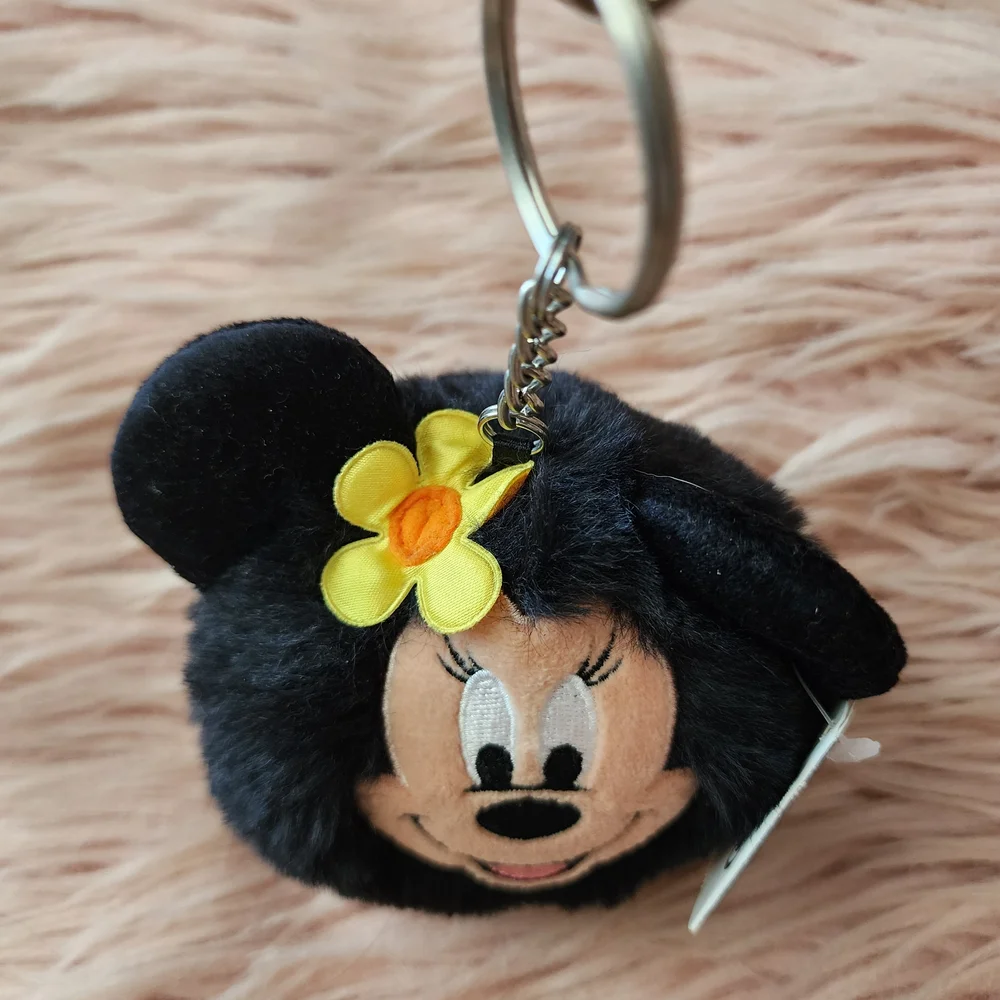 Disney Aulani Minnie Mouse Plush Keychain Hawaii Pom Pom